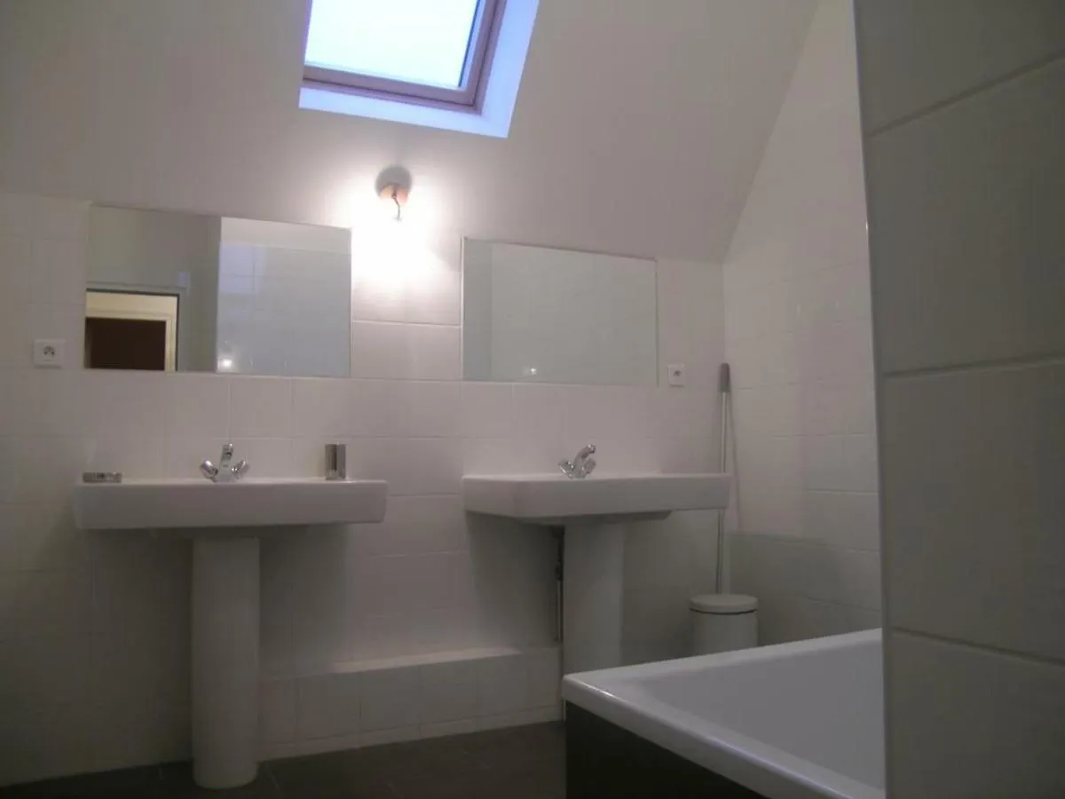 Holiday home Spacieux Gite Pres D'Un Chateau Avec Parc, 4 Chambres, 2 Sdb, Wifi, Et Animaux Acceptes. - Fr-1-489-215 Trevol France