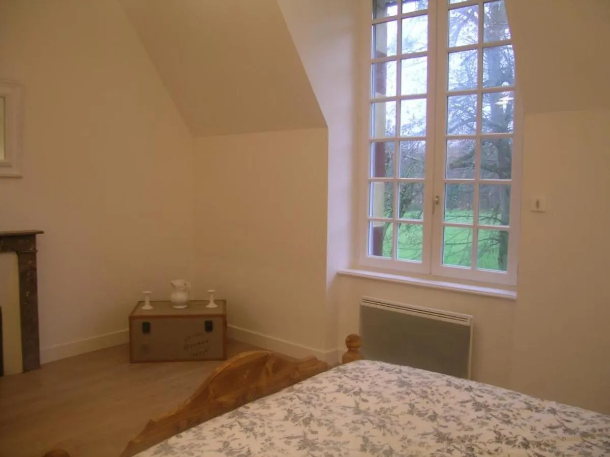 Spacieux Gite Pres D'Un Chateau Avec Parc, 4 Chambres, 2 Sdb, Wifi, Et Animaux Acceptes. - Fr-1-489-215 Trevol 0*,  France